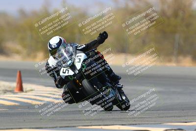 media/Apr-17-2022-CVMA (Sun) [[f474cfa795]]/Race 14 500 Supersport-350 Supersport (Holeshot)/